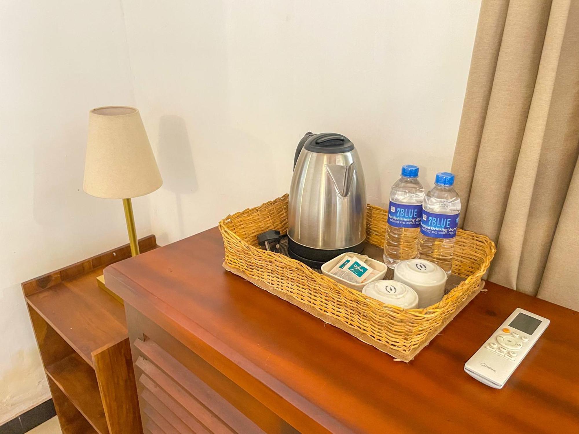 The Barns Villas And Restaurant Negombo Ngoại thất bức ảnh