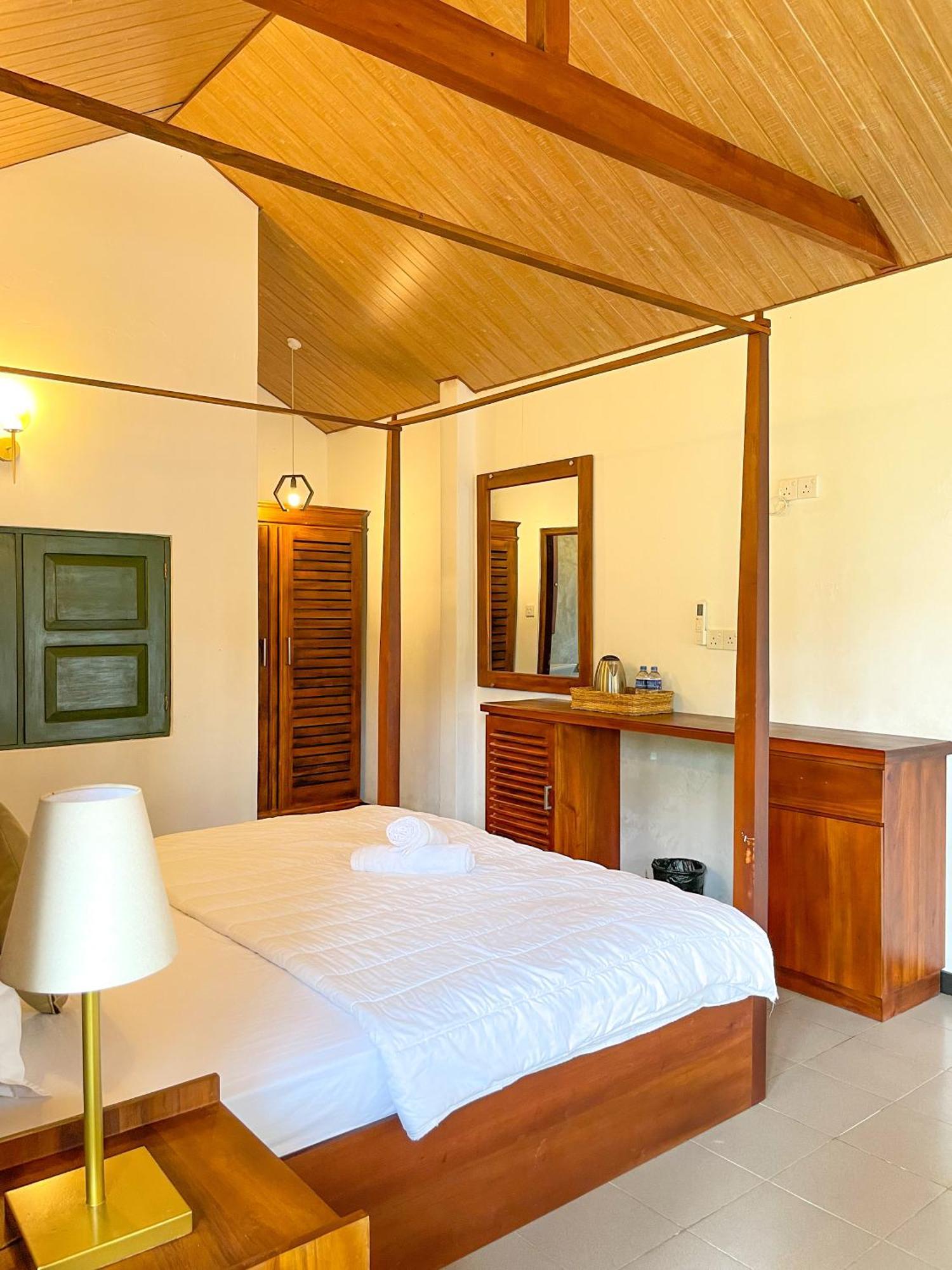 The Barns Villas And Restaurant Negombo Ngoại thất bức ảnh